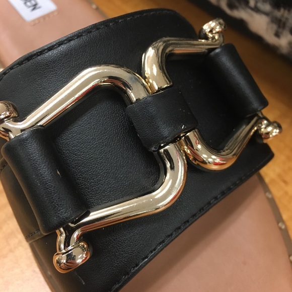 Sold - Picture 6 of 9